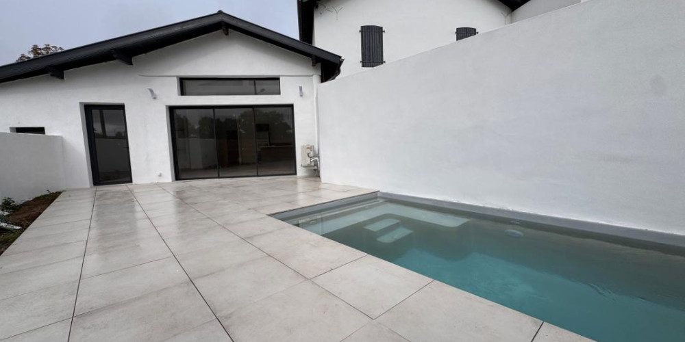 maison à SAUGNAC ET CAMBRAN (40180)